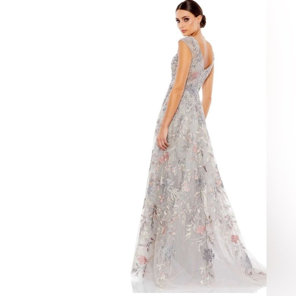 NWT MAC DUGGAL EMBROIDERED ILLUSION CAP SLEEVE A LINE GOWN SILVER 20263 - Picture 2 of 8